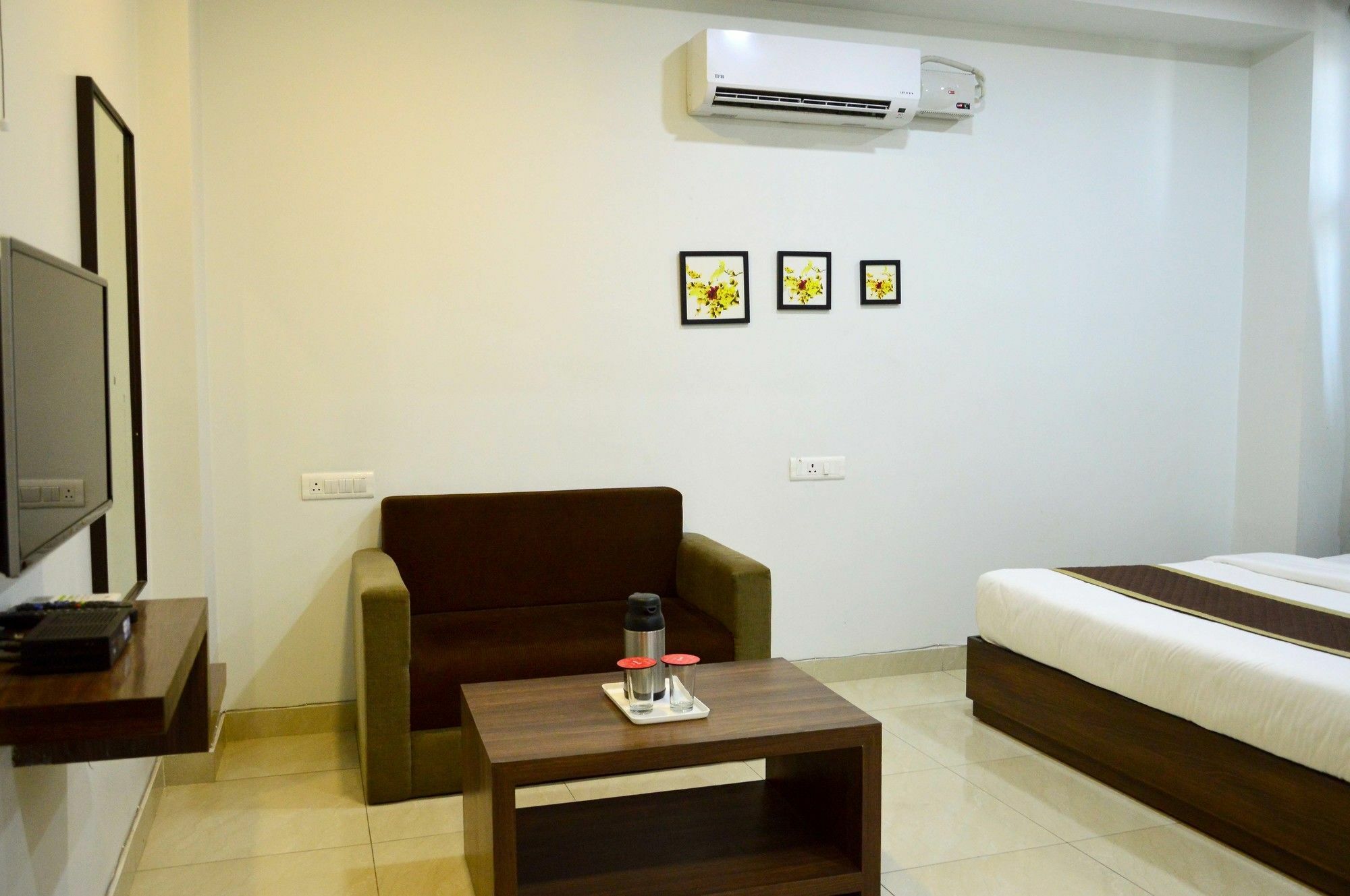 Oyo 6697 Hotel Green Lemon Jaipur Eksteriør billede
